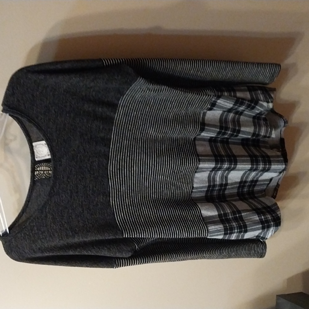Trueself shirt. Size XL